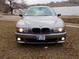 BMW 5 Series foto 2