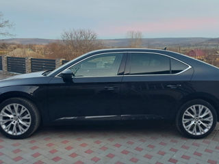 Skoda Superb foto 9