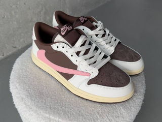 Nike Air Jordan 1 Low Dark Pony / Pink Oxford x Travis Scott фото 4