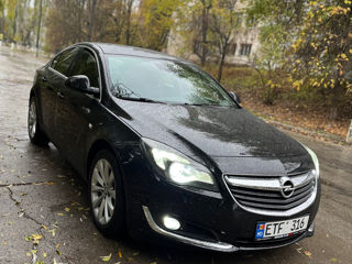 Opel Insignia фото 2