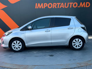 Toyota Yaris foto 8