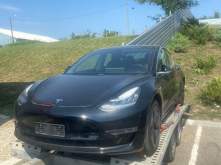 Tesla Model 3 foto 9