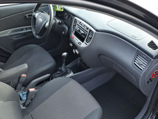 KIA Rio foto 8