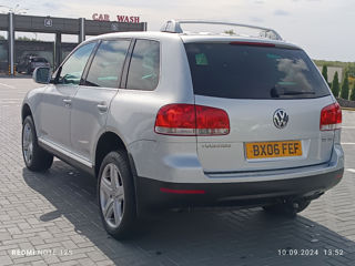 Volkswagen Touareg foto 4