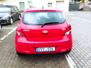 Hyundai i20 foto 1