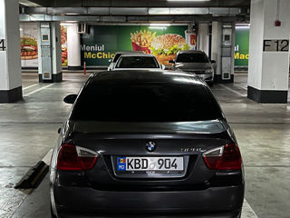 BMW 3 Series foto 4