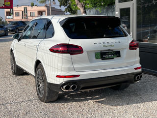 Porsche Cayenne foto 4