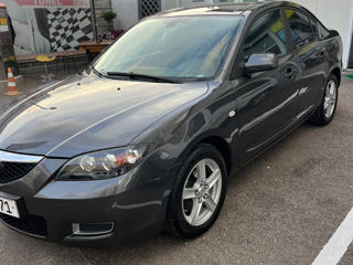 Mazda 3 foto 2