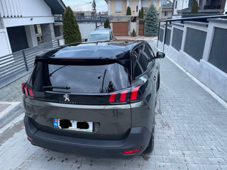 Peugeot 5008 foto 2