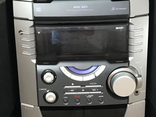 Centru muzical Sony MHC-BX5.