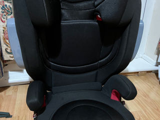 Детское авто кресло JOIE  (15-36kg) в отличном состоянии foto 1