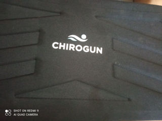 Профессиональный массажный пистолет Chirogun