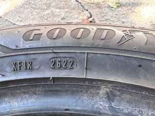 R19 235/50 GoodYear UltraGrip Performance foto 6