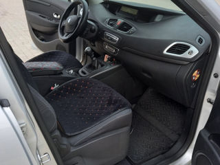 Renault Grand Scenic foto 6