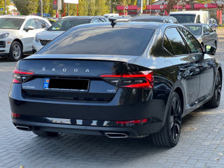 Skoda Superb foto 3