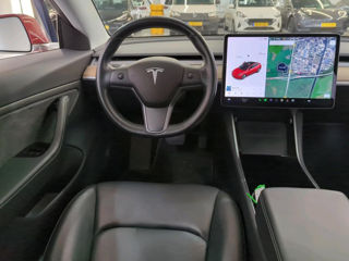 Tesla Model 3 foto 6