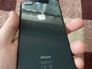 iPhone 8plus (64gb)