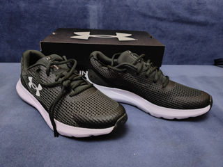 Adidași Under Armor  foto 1
