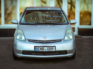 Toyota Prius foto 1