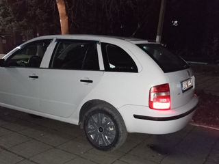 Skoda Fabia foto 2