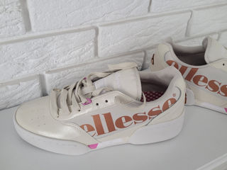 Новые женские кроссовки Ellesse foto 5