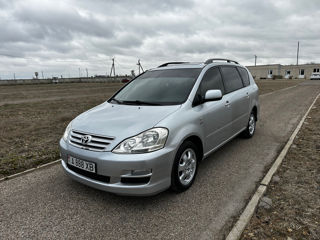 Toyota Avensis Verso