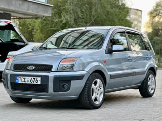 Ford Fusion foto 3