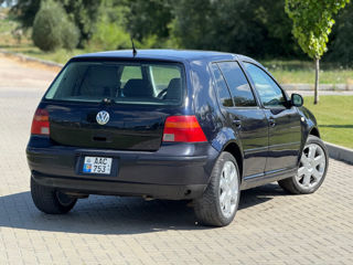 Volkswagen Golf foto 3