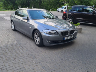 BMW 5 Series foto 6