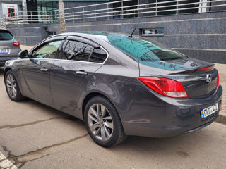 Opel Insignia foto 1