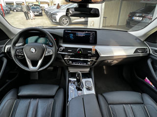 BMW 5 Series foto 8