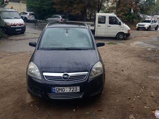 Opel Zafira foto 3