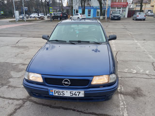 Opel Astra foto 3