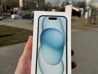 iPhone 15 (128 GB) новый