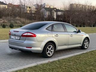 Ford Mondeo foto 4