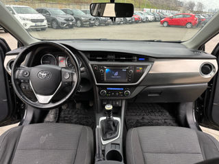 Toyota Auris foto 8