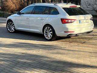 Skoda Superb foto 5