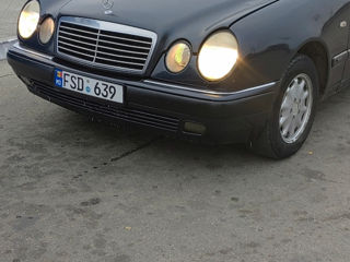 Mercedes E-Class foto 8