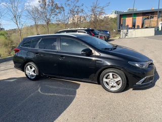 Toyota Auris foto 4