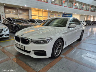 BMW 5 Series foto 2