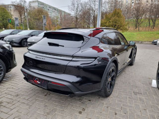 Porsche Taycan foto 3