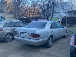 Mercedes E-Class foto 5