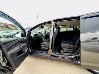 Ford Grand C-MAX foto 12