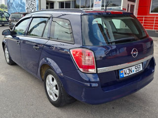 Opel Astra foto 4