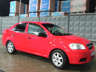 Chevrolet Aveo foto 4