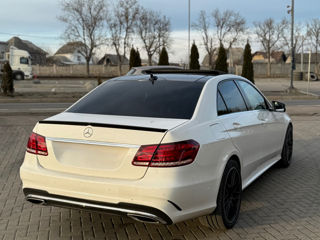 Mercedes E-Class foto 2