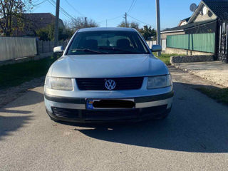 Volkswagen Passat foto 1