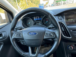 Ford Focus foto 9