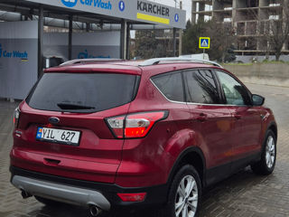 Ford Kuga foto 4