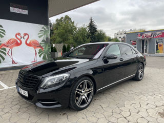 Mercedes S-Class foto 1